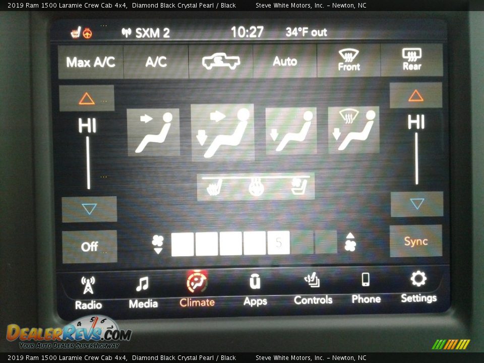 2019 Ram 1500 Laramie Crew Cab 4x4 Diamond Black Crystal Pearl / Black Photo #26