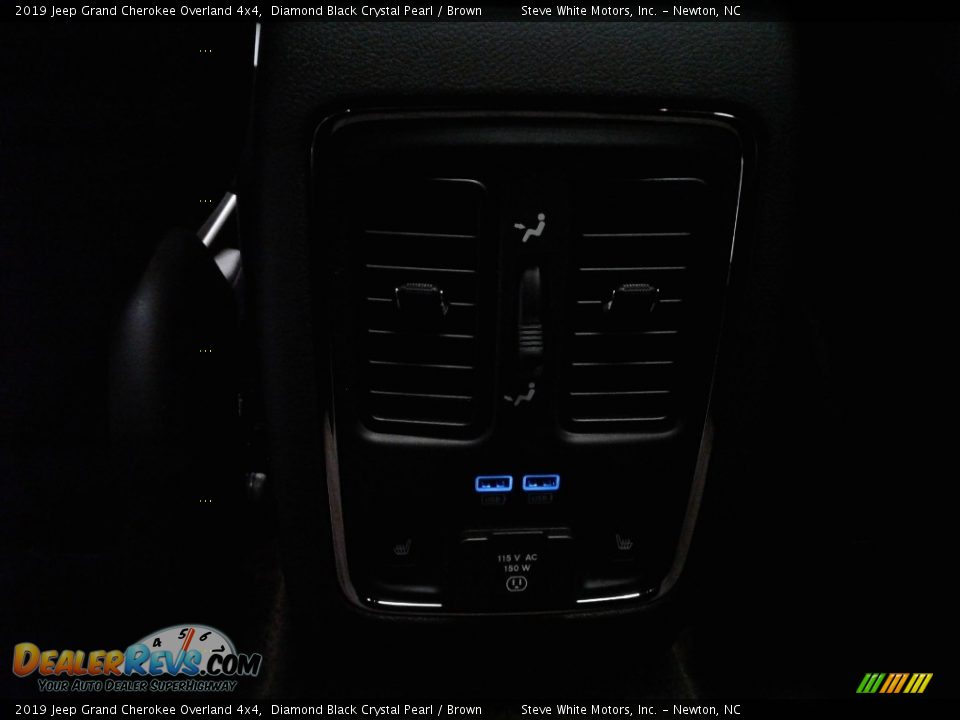 2019 Jeep Grand Cherokee Overland 4x4 Diamond Black Crystal Pearl / Brown Photo #15