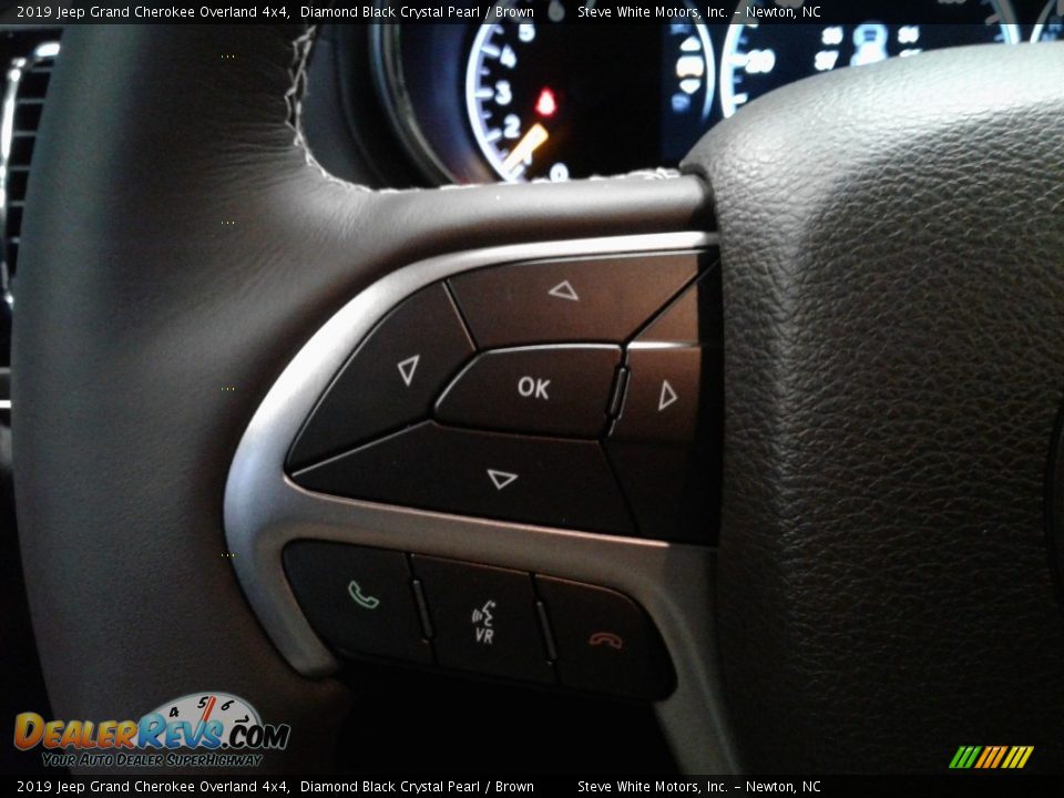 2019 Jeep Grand Cherokee Overland 4x4 Diamond Black Crystal Pearl / Brown Photo #19