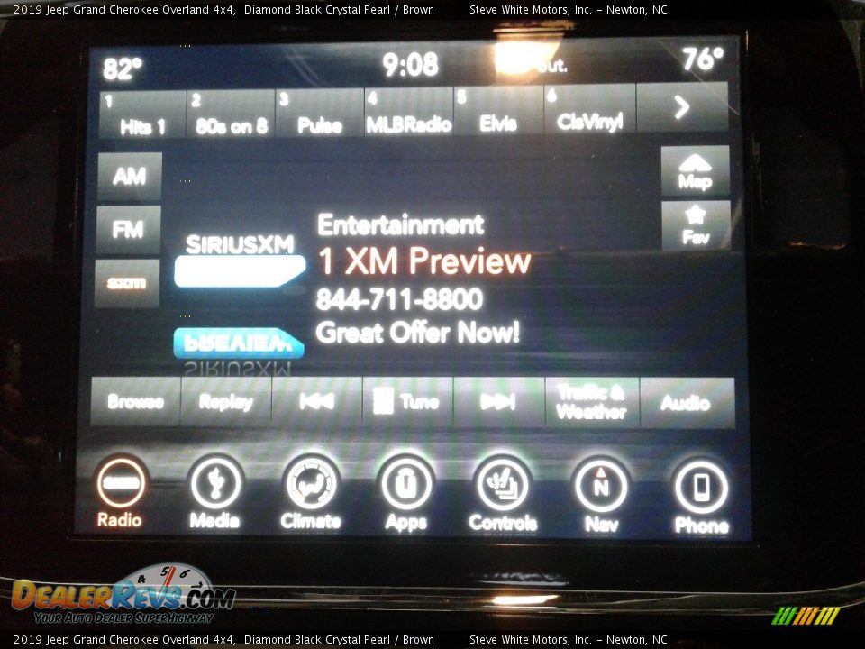 2019 Jeep Grand Cherokee Overland 4x4 Diamond Black Crystal Pearl / Brown Photo #23