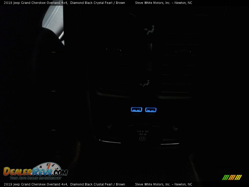 2019 Jeep Grand Cherokee Overland 4x4 Diamond Black Crystal Pearl / Brown Photo #34