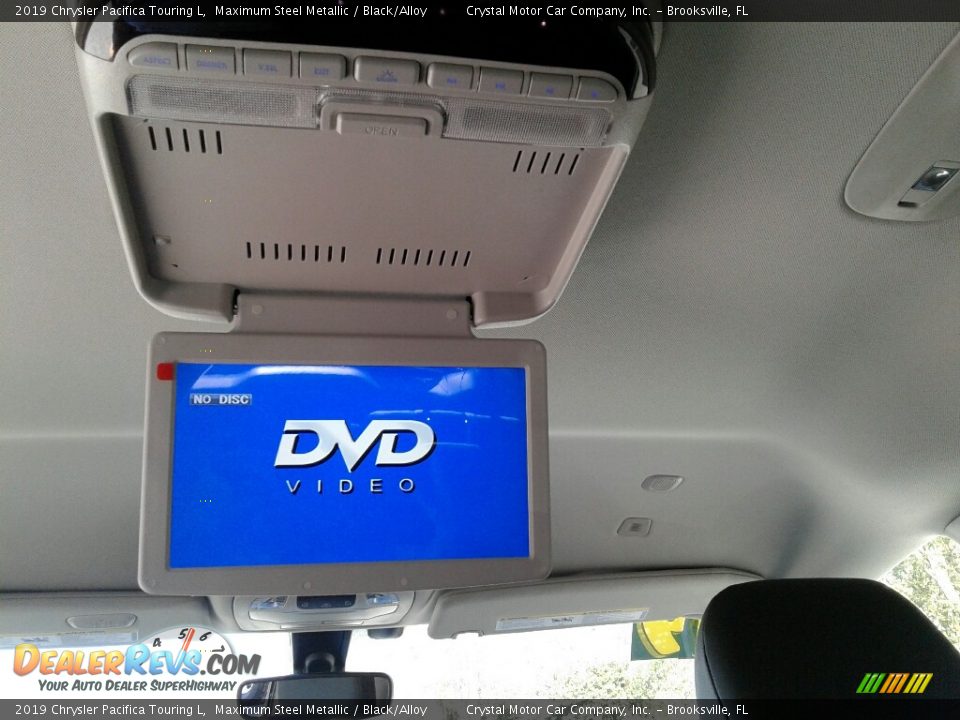 2019 Chrysler Pacifica Touring L Maximum Steel Metallic / Black/Alloy Photo #17