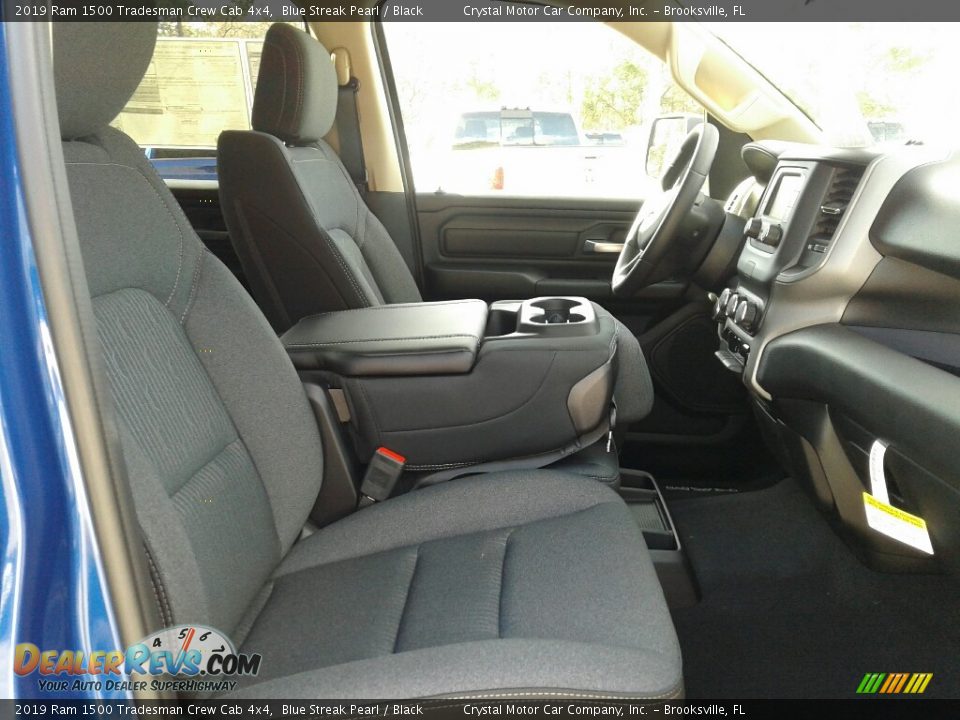 2019 Ram 1500 Tradesman Crew Cab 4x4 Blue Streak Pearl / Black Photo #12