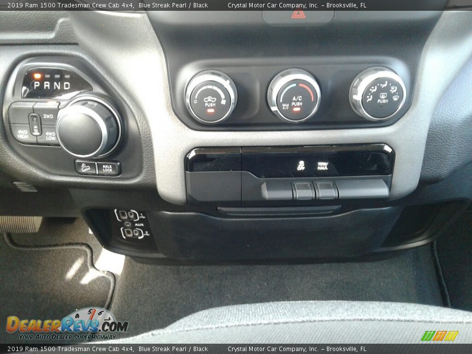 2019 Ram 1500 Tradesman Crew Cab 4x4 Blue Streak Pearl / Black Photo #16