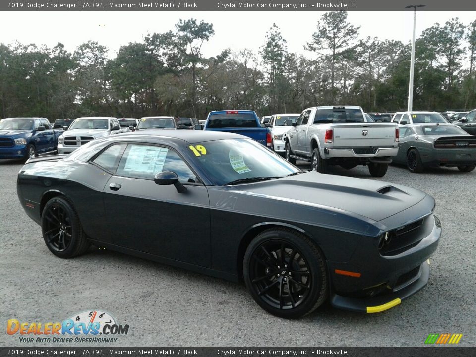 Front 3/4 View of 2019 Dodge Challenger T/A 392 Photo #7
