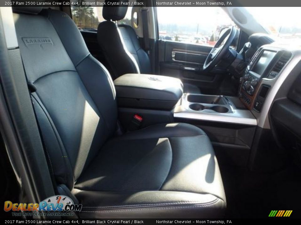 2017 Ram 2500 Laramie Crew Cab 4x4 Brilliant Black Crystal Pearl / Black Photo #15