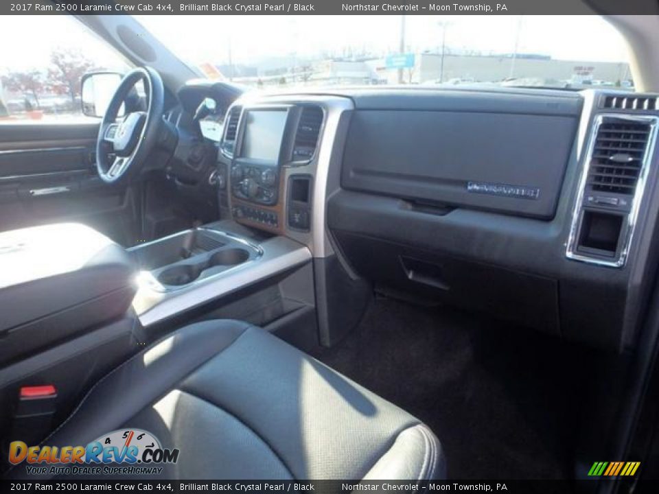 2017 Ram 2500 Laramie Crew Cab 4x4 Brilliant Black Crystal Pearl / Black Photo #16