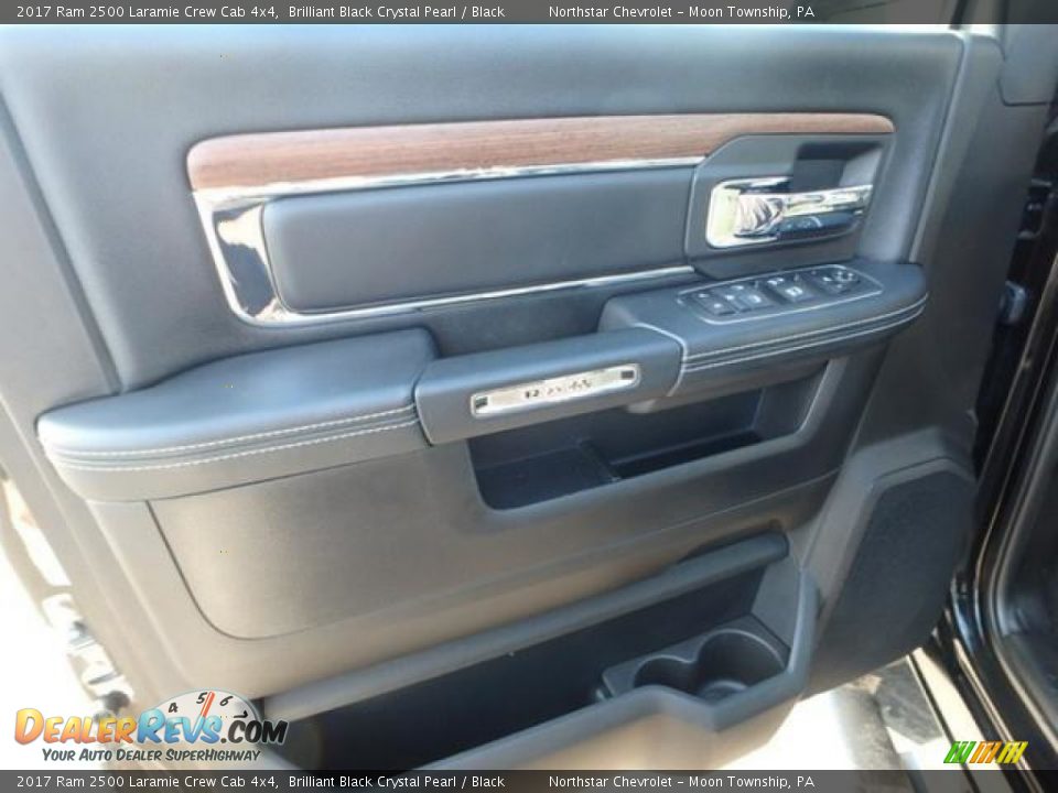 2017 Ram 2500 Laramie Crew Cab 4x4 Brilliant Black Crystal Pearl / Black Photo #24