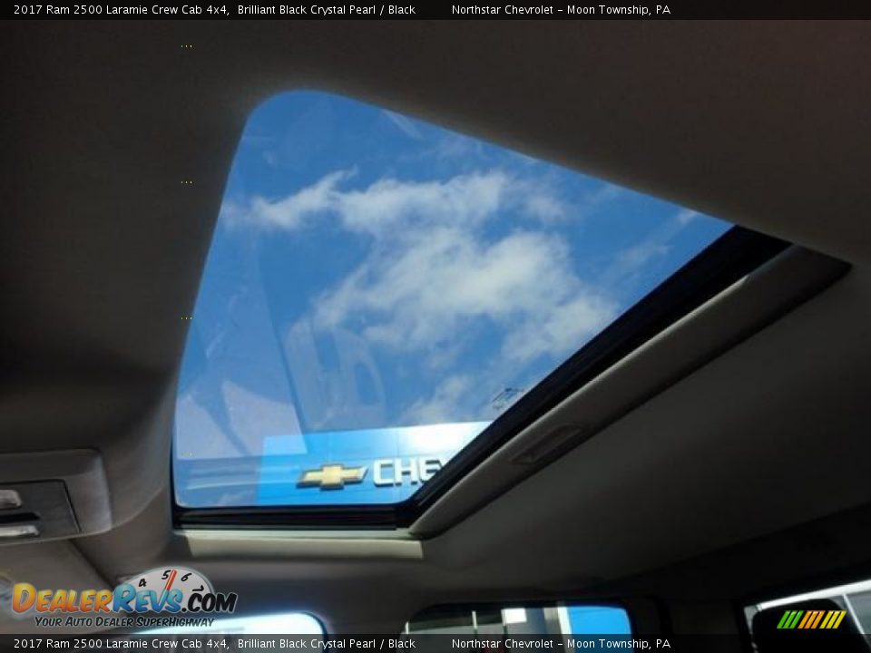 2017 Ram 2500 Laramie Crew Cab 4x4 Brilliant Black Crystal Pearl / Black Photo #25