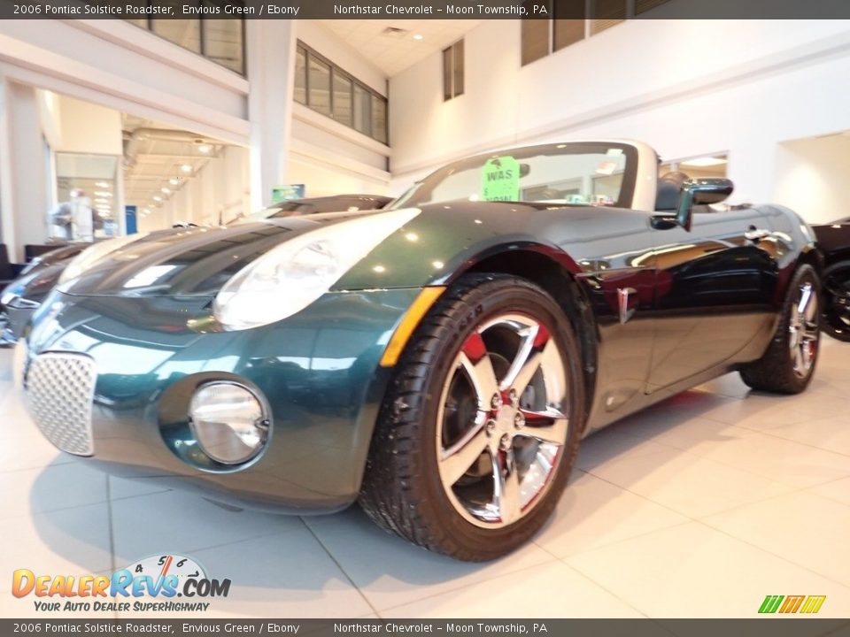2006 Pontiac Solstice Roadster Envious Green / Ebony Photo #2