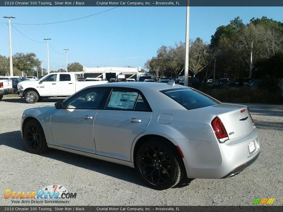 2019 Chrysler 300 Touring Silver Mist / Black Photo #3