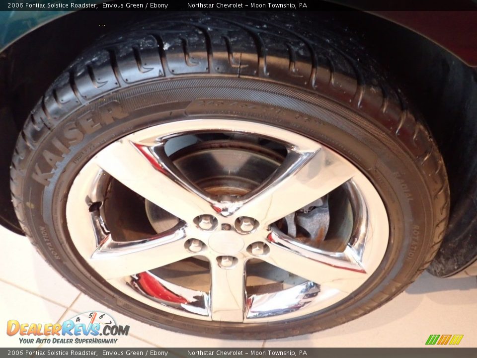2006 Pontiac Solstice Roadster Envious Green / Ebony Photo #3