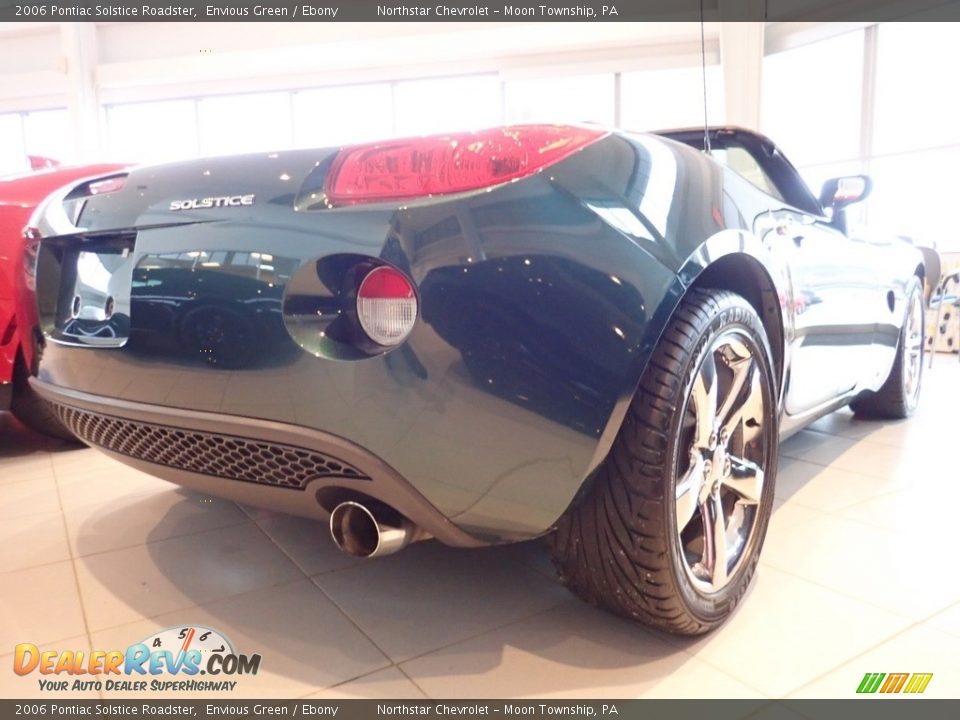 2006 Pontiac Solstice Roadster Envious Green / Ebony Photo #8