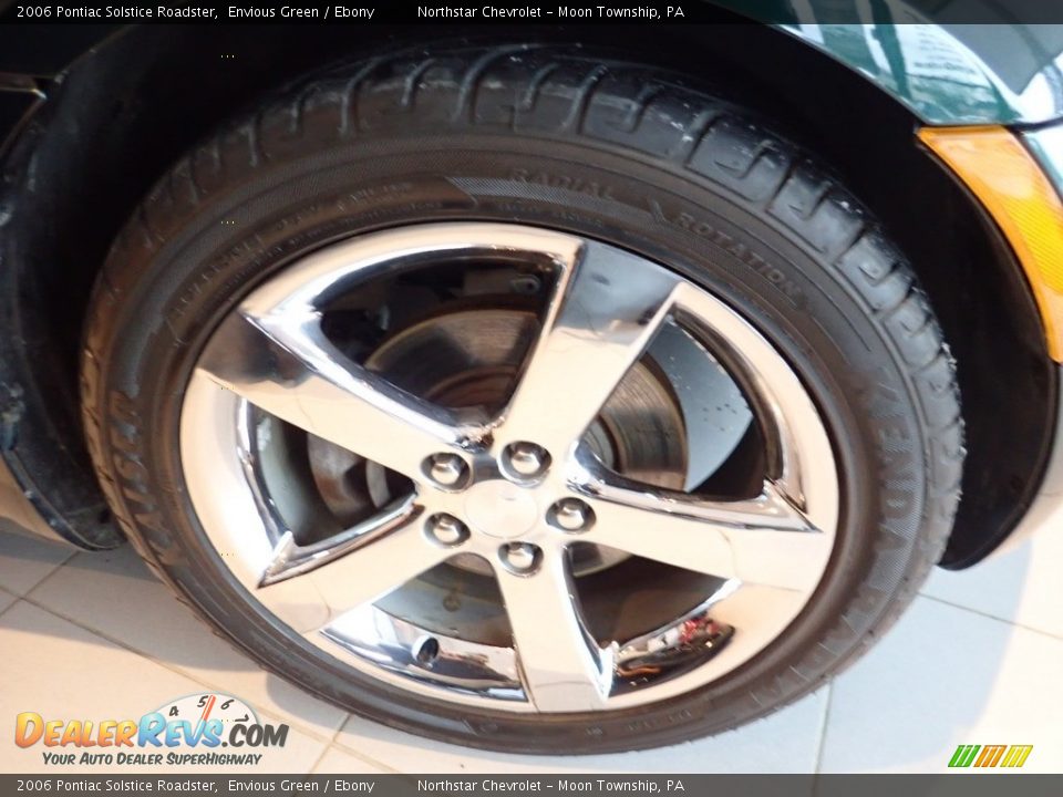 2006 Pontiac Solstice Roadster Envious Green / Ebony Photo #11