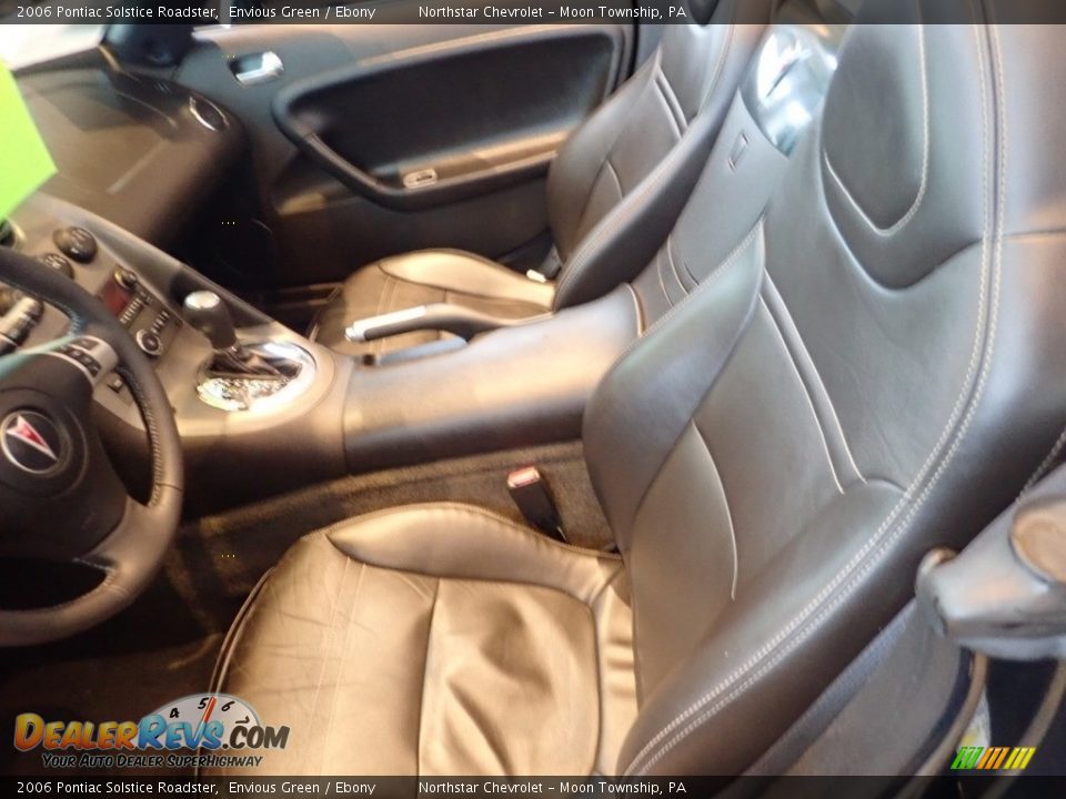 2006 Pontiac Solstice Roadster Envious Green / Ebony Photo #18