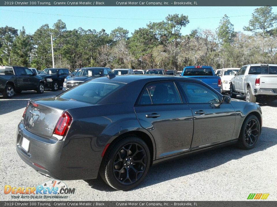 2019 Chrysler 300 Touring Granite Crystal Metallic / Black Photo #5