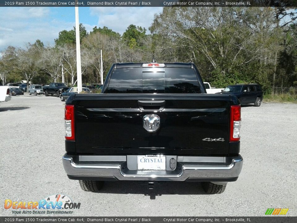 2019 Ram 1500 Tradesman Crew Cab 4x4 Diamond Black Crystal Pearl / Black Photo #4