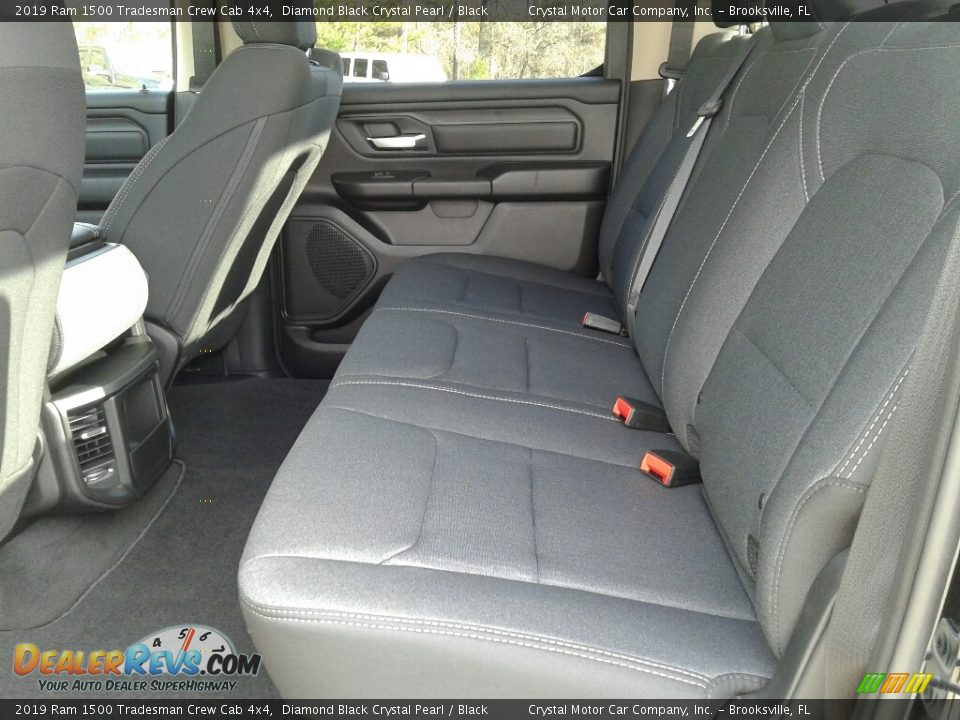 2019 Ram 1500 Tradesman Crew Cab 4x4 Diamond Black Crystal Pearl / Black Photo #10