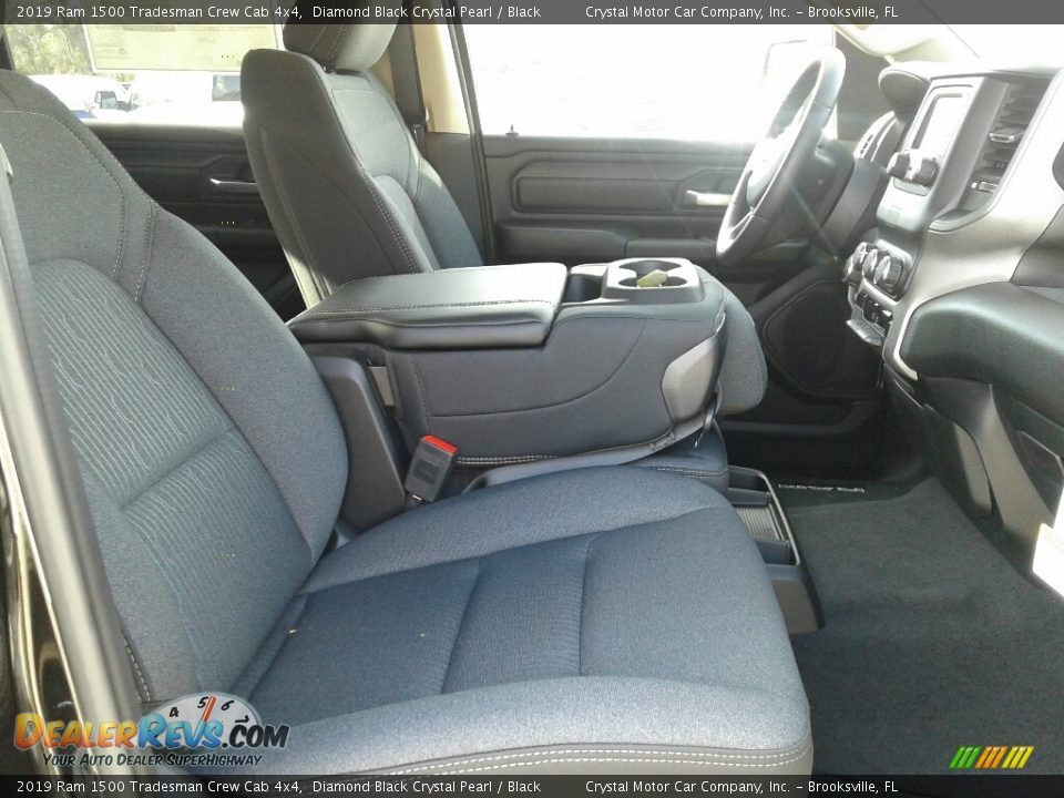2019 Ram 1500 Tradesman Crew Cab 4x4 Diamond Black Crystal Pearl / Black Photo #12