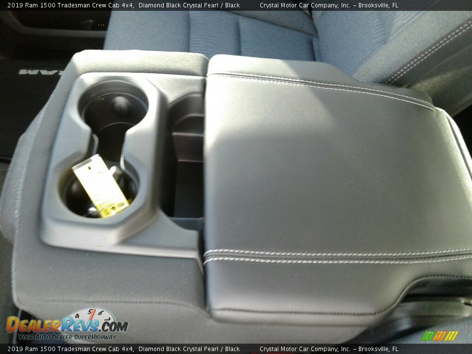 2019 Ram 1500 Tradesman Crew Cab 4x4 Diamond Black Crystal Pearl / Black Photo #18