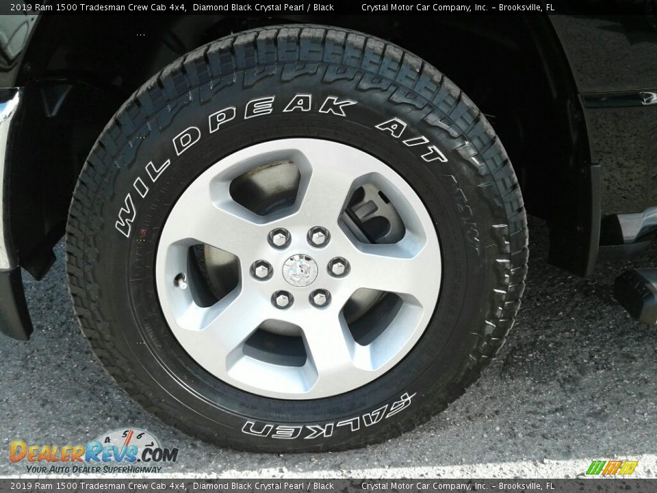 2019 Ram 1500 Tradesman Crew Cab 4x4 Diamond Black Crystal Pearl / Black Photo #20