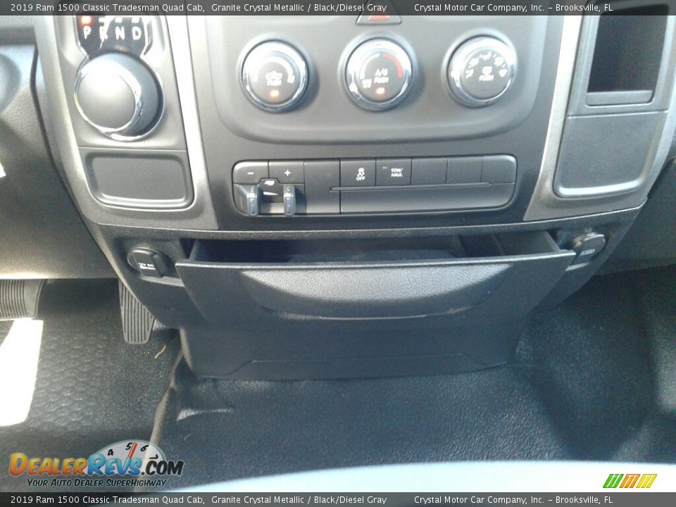 2019 Ram 1500 Classic Tradesman Quad Cab Granite Crystal Metallic / Black/Diesel Gray Photo #16