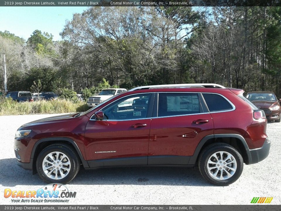 2019 Jeep Cherokee Latitude Velvet Red Pearl / Black Photo #2