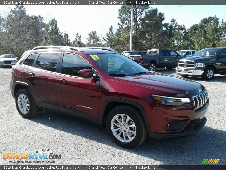 2019 Jeep Cherokee Latitude Velvet Red Pearl / Black Photo #7