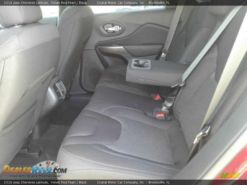 2019 Jeep Cherokee Latitude Velvet Red Pearl / Black Photo #10