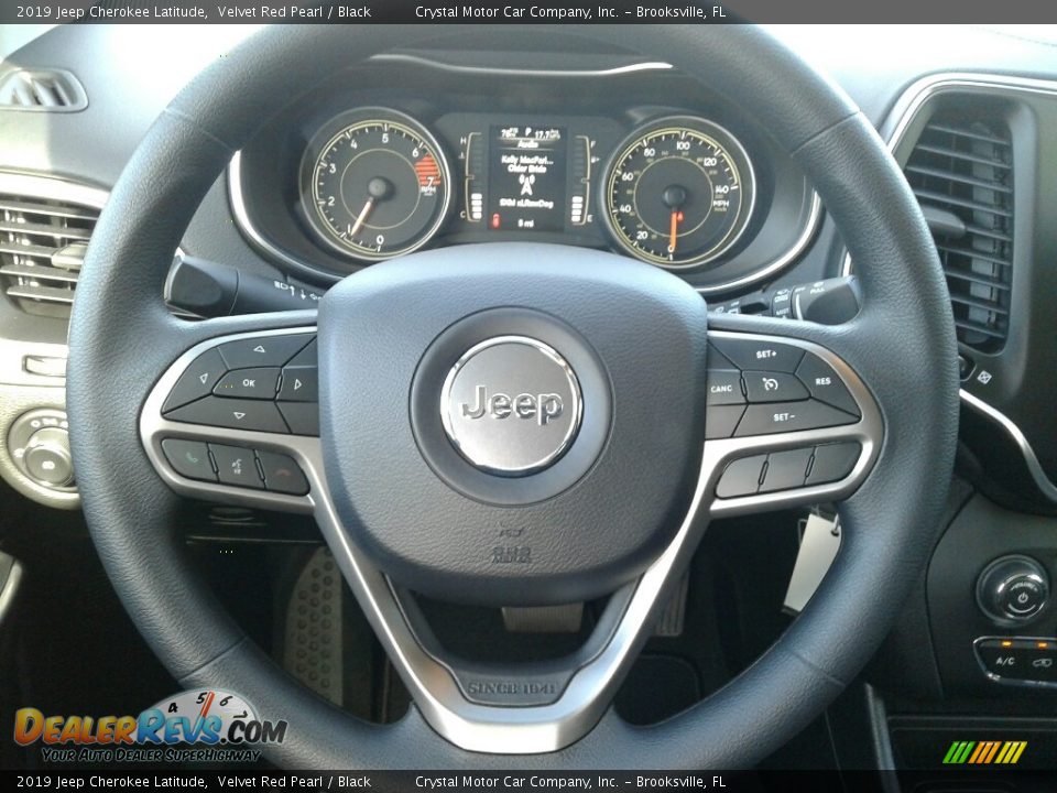 2019 Jeep Cherokee Latitude Velvet Red Pearl / Black Photo #14
