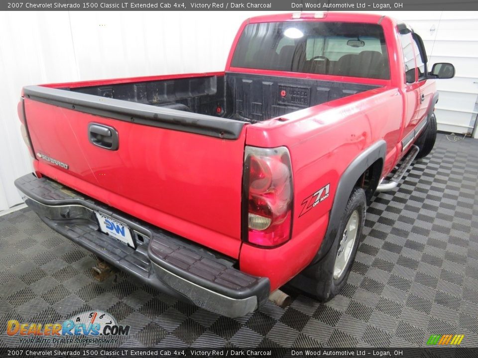 2007 Chevrolet Silverado 1500 Classic LT Extended Cab 4x4 Victory Red / Dark Charcoal Photo #13