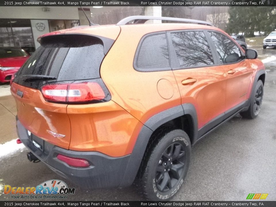 2015 Jeep Cherokee Trailhawk 4x4 Mango Tango Pearl / Trailhawk Black Photo #2