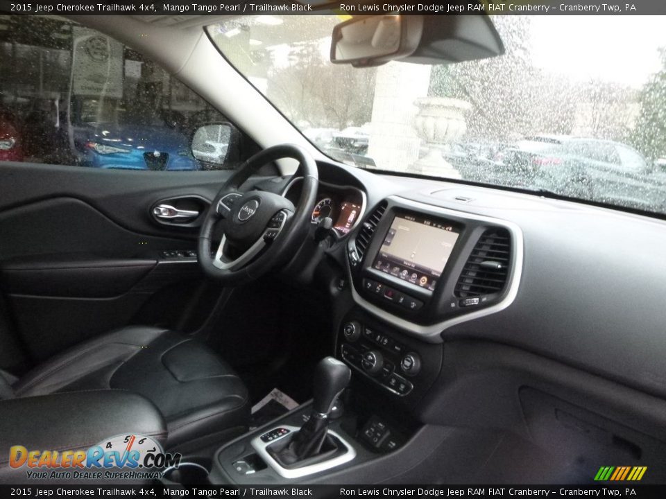 2015 Jeep Cherokee Trailhawk 4x4 Mango Tango Pearl / Trailhawk Black Photo #11