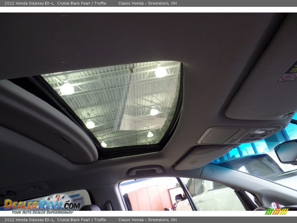 2012 Honda Odyssey EX-L Crystal Black Pearl / Truffle Photo #17