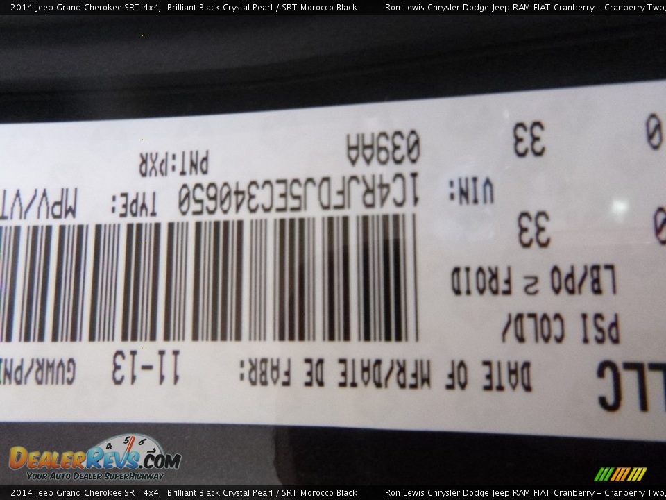 2014 Jeep Grand Cherokee SRT 4x4 Brilliant Black Crystal Pearl / SRT Morocco Black Photo #15
