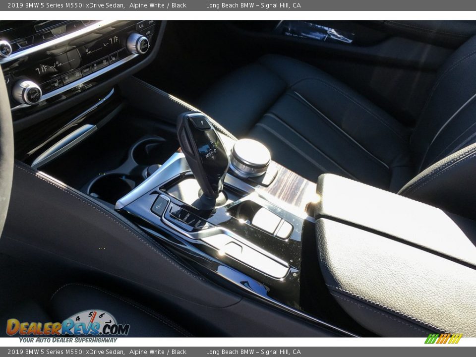 2019 BMW 5 Series M550i xDrive Sedan Alpine White / Black Photo #7