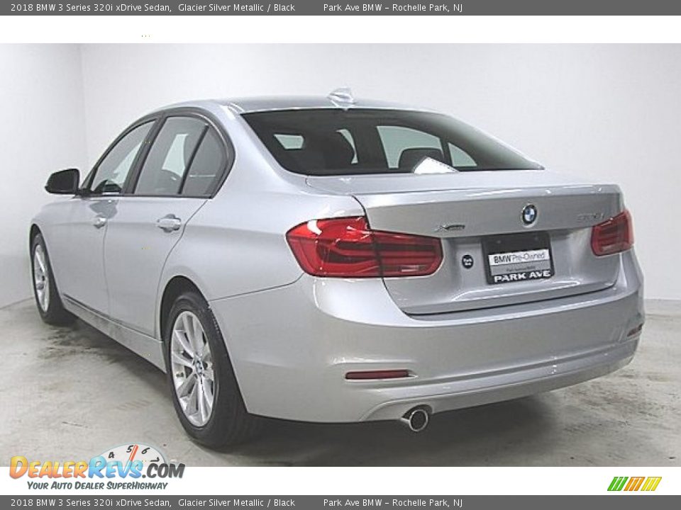 2018 BMW 3 Series 320i xDrive Sedan Glacier Silver Metallic / Black Photo #1