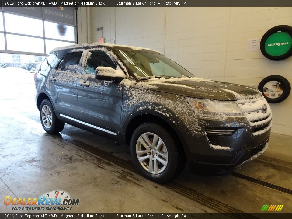 2019 Ford Explorer XLT 4WD Magnetic / Medium Black Photo #1