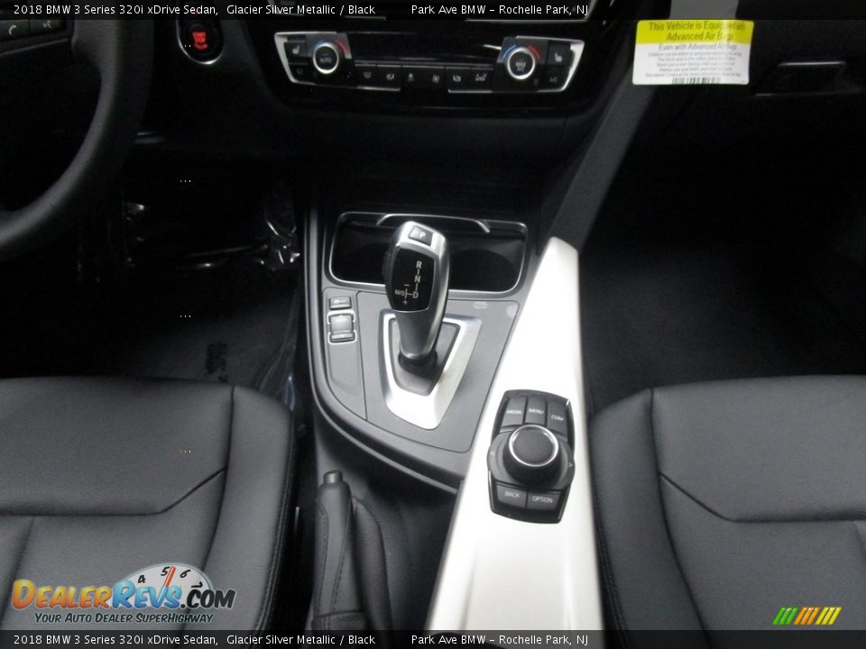 2018 BMW 3 Series 320i xDrive Sedan Glacier Silver Metallic / Black Photo #26