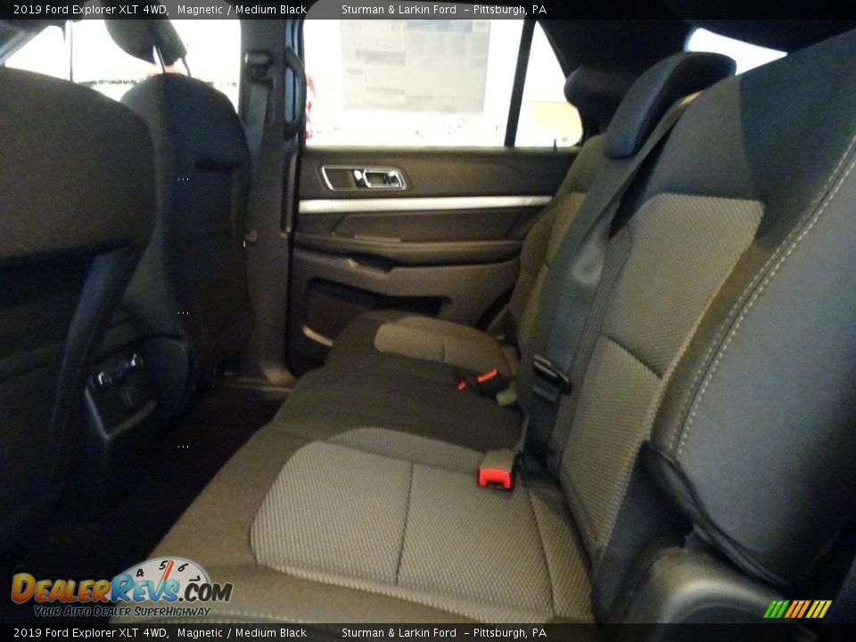 2019 Ford Explorer XLT 4WD Magnetic / Medium Black Photo #7