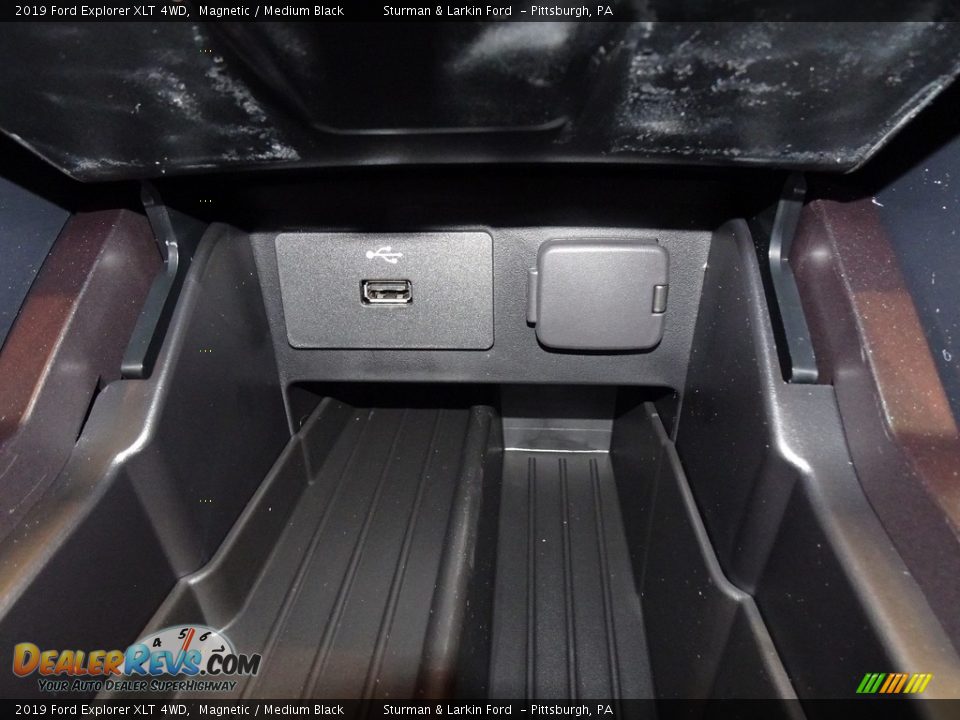 2019 Ford Explorer XLT 4WD Magnetic / Medium Black Photo #15