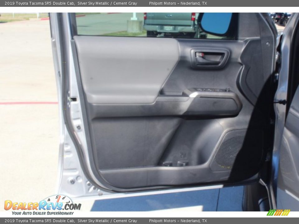 2019 Toyota Tacoma SR5 Double Cab Silver Sky Metallic / Cement Gray Photo #9