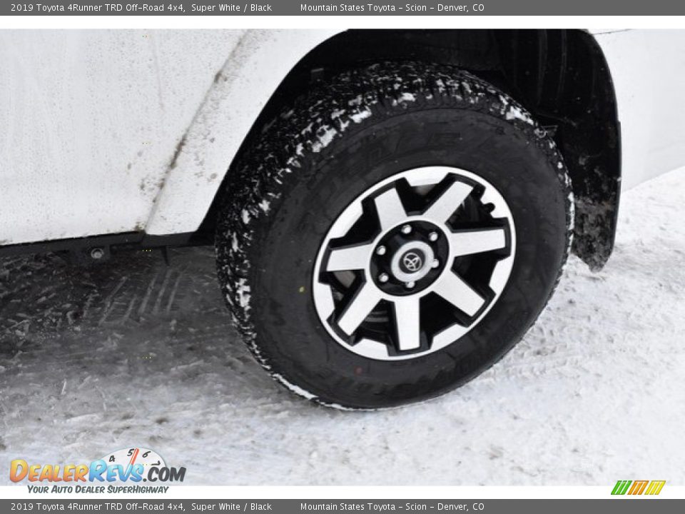 2019 Toyota 4Runner TRD Off-Road 4x4 Super White / Black Photo #33