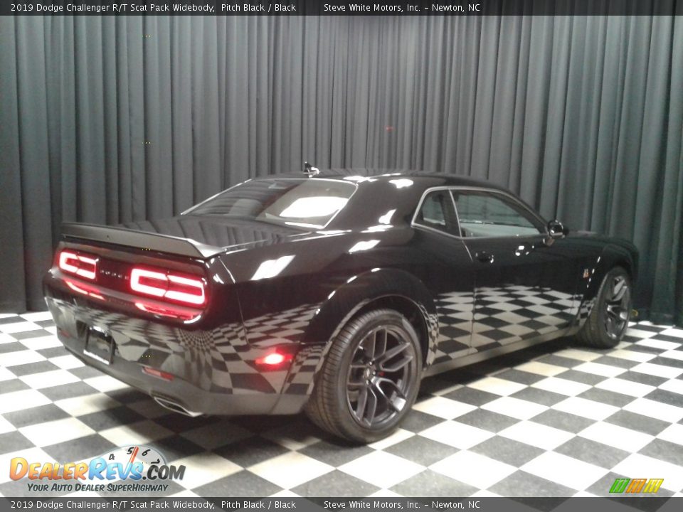2019 Dodge Challenger R/T Scat Pack Widebody Pitch Black / Black Photo #6