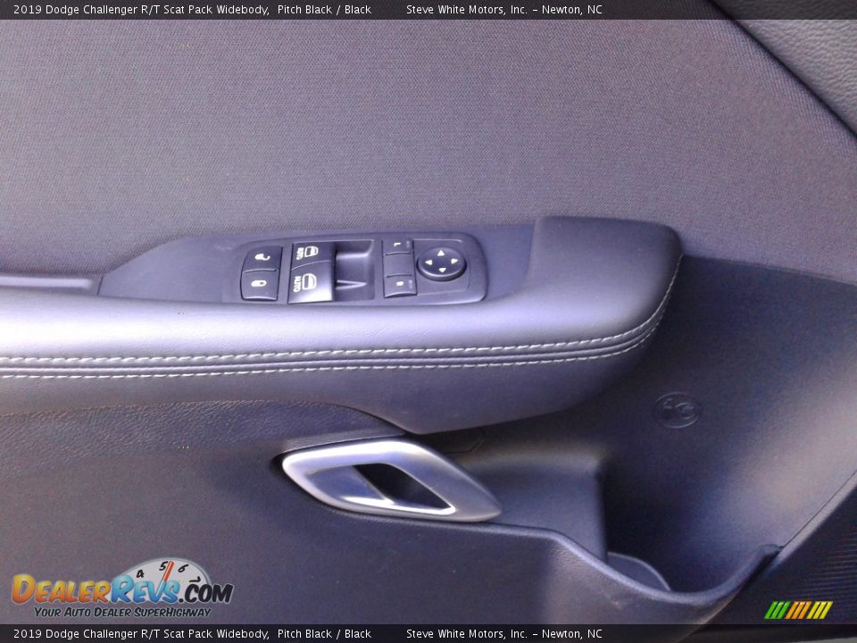 2019 Dodge Challenger R/T Scat Pack Widebody Pitch Black / Black Photo #9