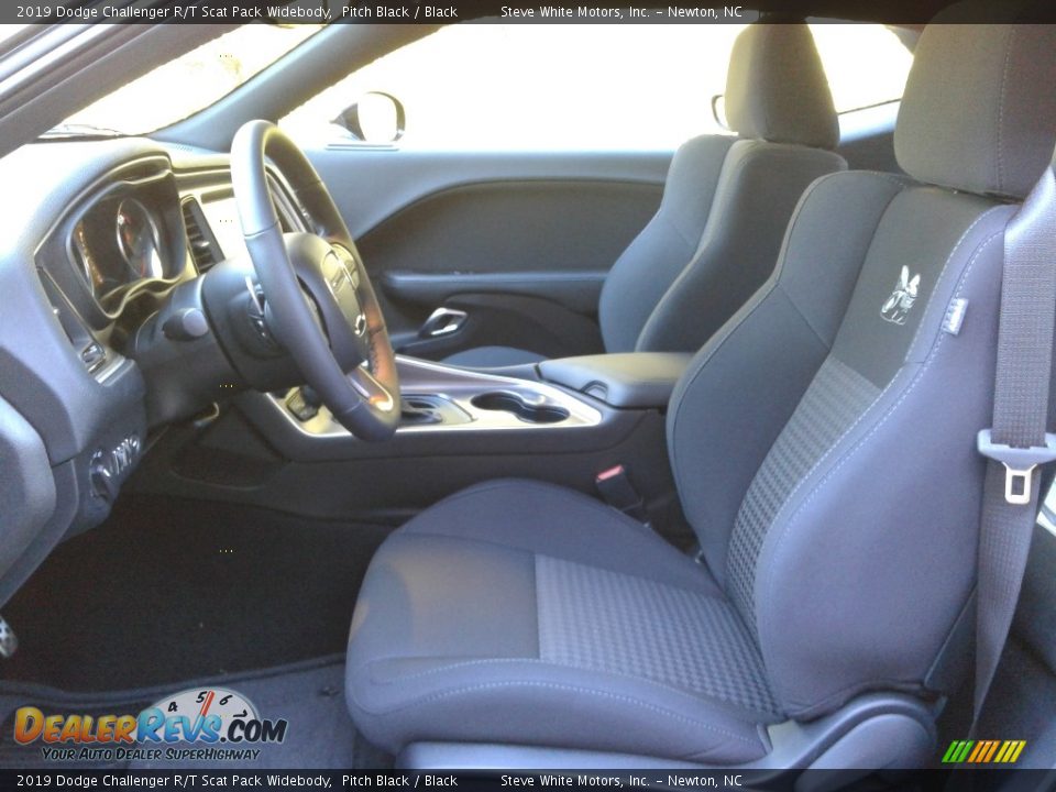 2019 Dodge Challenger R/T Scat Pack Widebody Pitch Black / Black Photo #10