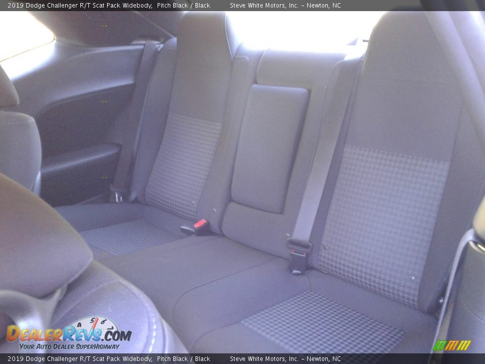 2019 Dodge Challenger R/T Scat Pack Widebody Pitch Black / Black Photo #11