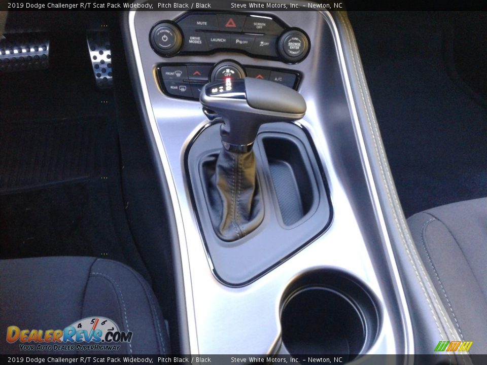 2019 Dodge Challenger R/T Scat Pack Widebody Pitch Black / Black Photo #29