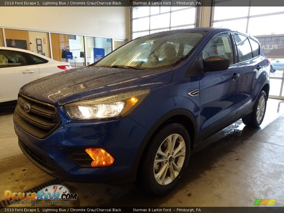2019 Ford Escape S Lightning Blue / Chromite Gray/Charcoal Black Photo #4