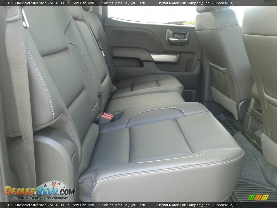 2019 Chevrolet Silverado 2500HD LTZ Crew Cab 4WD Silver Ice Metallic / Jet Black Photo #11